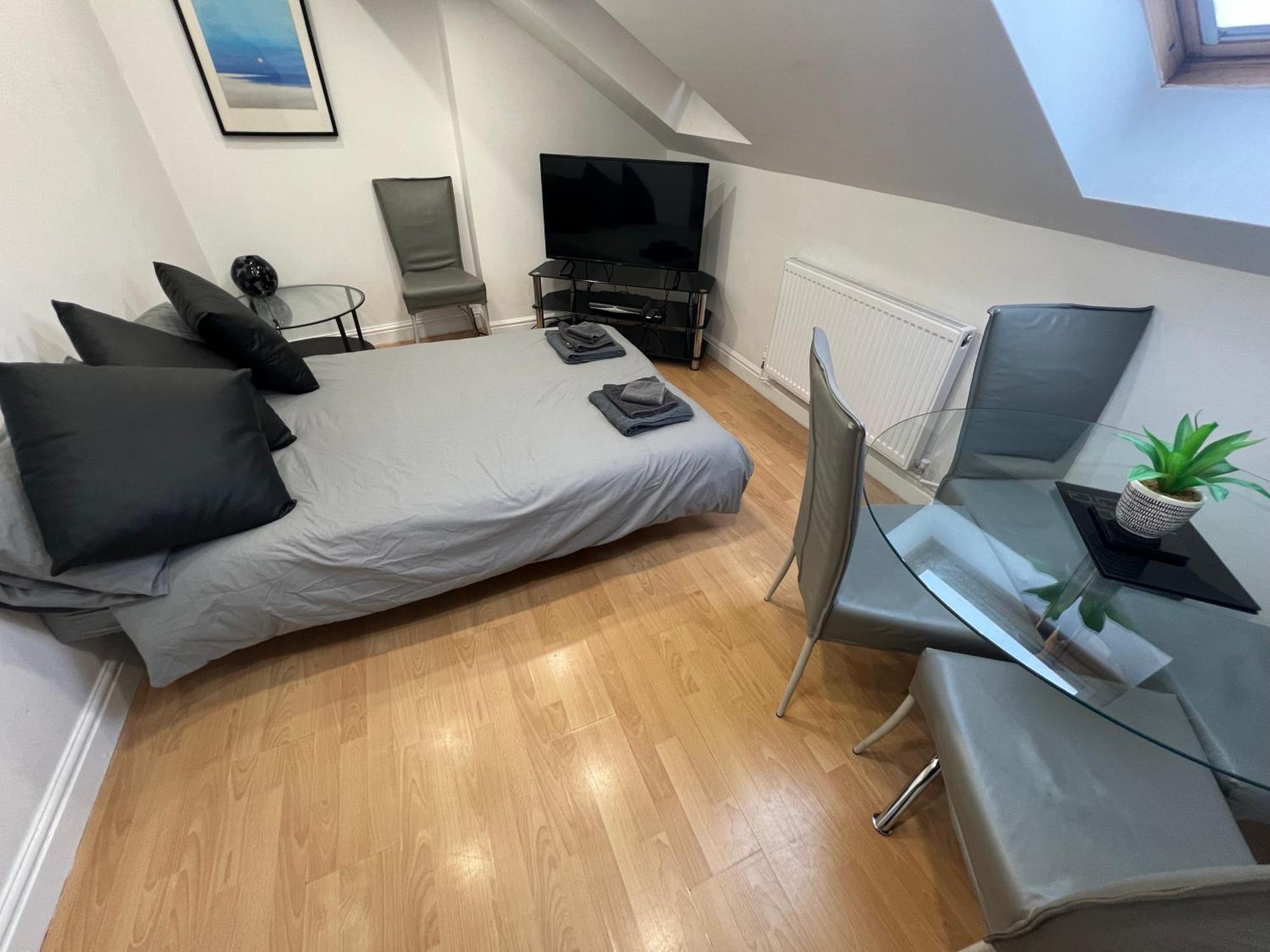 Cosy Penthouse Suite Happily Sleeps Up To Five Halifax Extérieur photo